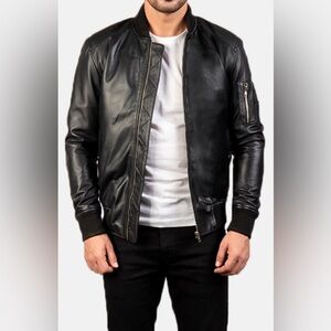 NWOT - The Jacket Maker Bomia Ma-1 black leather bomber jacket - L
